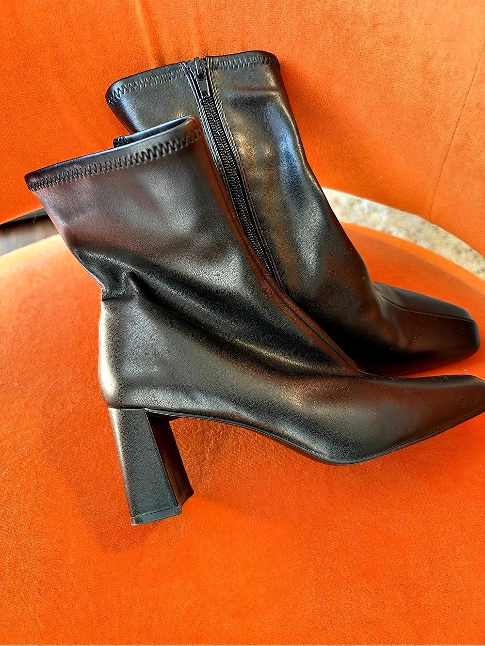 Steve Madden Pointed Toe Heeled Boots in Black